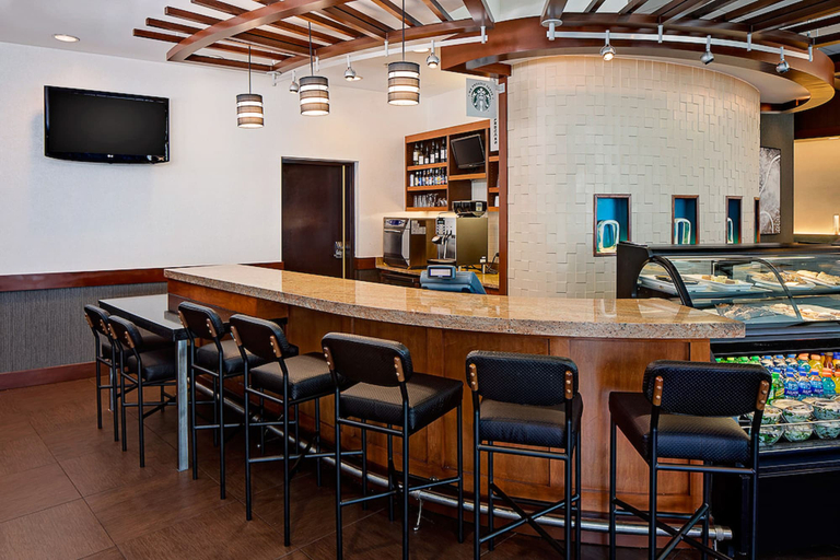 Food & Drinks 5, Hyatt Place Pittsburgh-North Shore, Allegheny