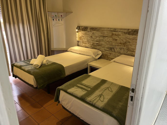 Bedroom 4, Casa de huespedes Almansa, Madrid