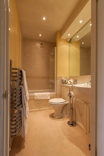 Bathroom 3, La Fleur de Lys, Dorset