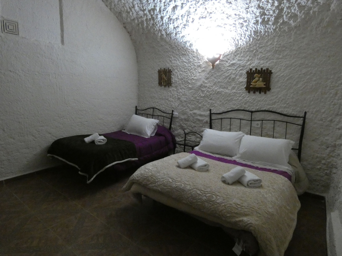 Bedroom 3, Cuevas La Solana, Granada