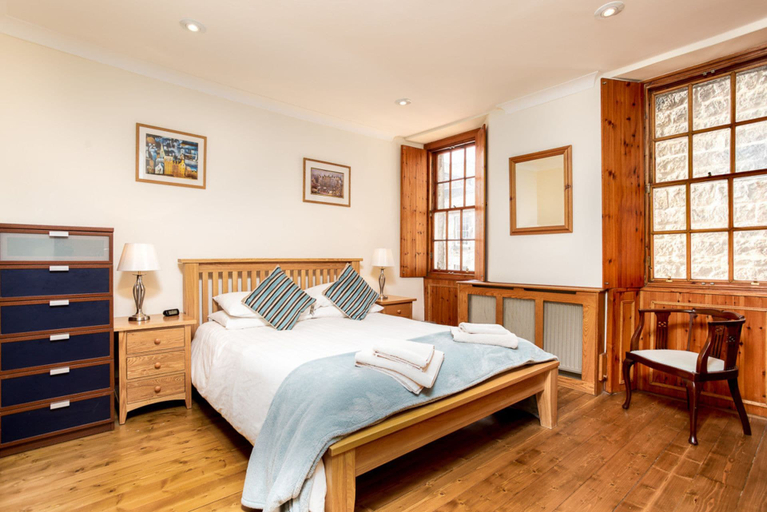 Bedroom 3, High Street, Edinburgh
