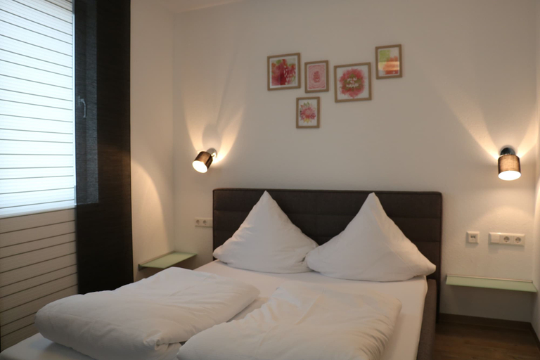 Bedroom 5, Gasthof Bräuhäusle, Ravensburg