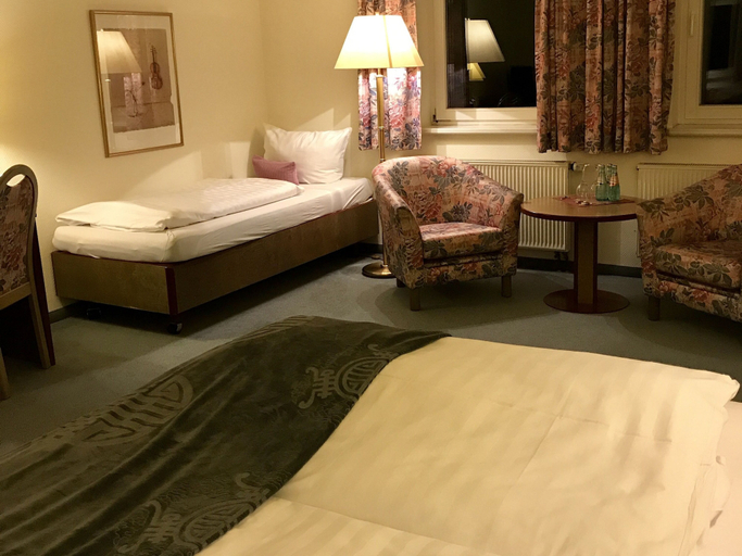 Bedroom 3, Hotel Dein Gutshof, Görlitz