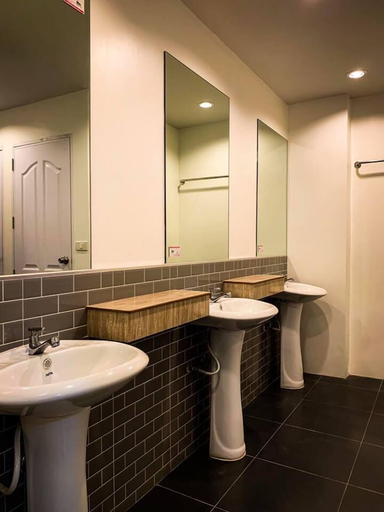 Bathroom 3, Coconut  Grove Hotel Samui - Hostel, Ko Samui