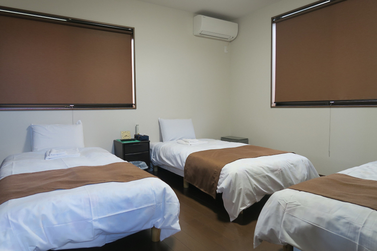 Bedroom 2, Racine Home Harie, Takashima