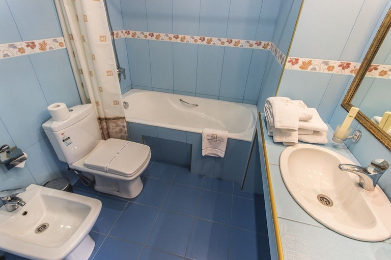 Bathroom 4, Resident Hotel, Krasnodar gorsovet