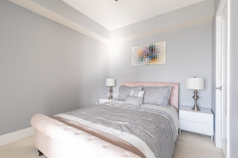 Bedroom 4, Modern Downtown Apartments, Toronto