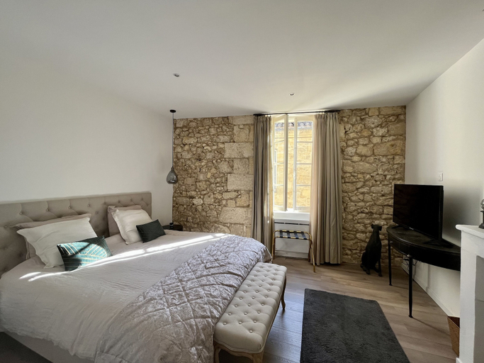 Bedroom 3, La Maison du Clocher, Gironde