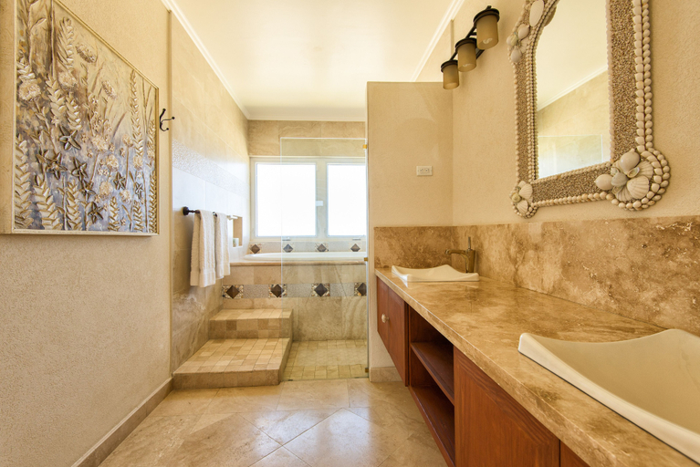 Bathroom 3, LA Maison Michelle