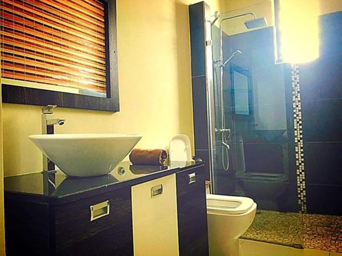 Bathroom 4, Sugareef West Coast, Black River