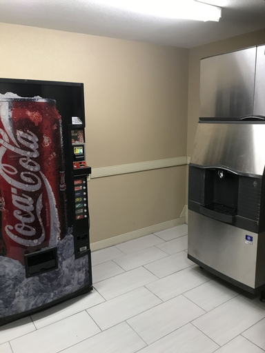 Food & Drinks 5, Quality Inn & Suites Maggie Valley - Cherokee Area, Haywood