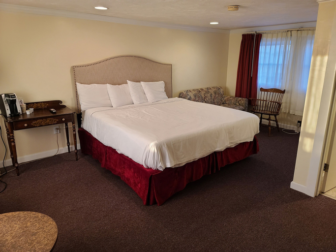 The Tides Motel, Rockingham