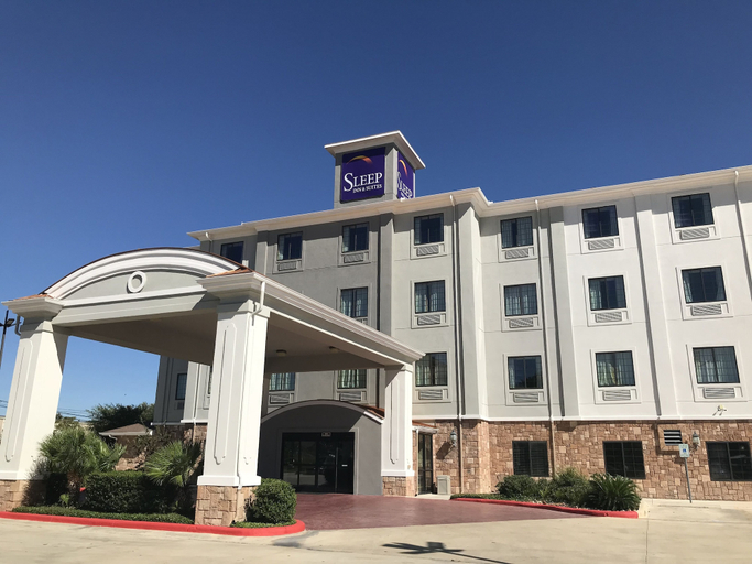 Exterior & Views 1, Sleep Inn & Suites at Six Flags, Bexar