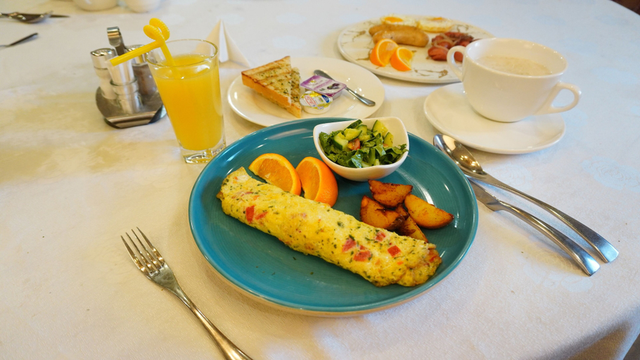 Food & Drinks 5, Royal House Hotel 2, Ulan Bator