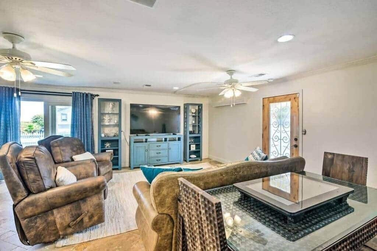 Others 5, Absolute Paradise Galveston, Galveston