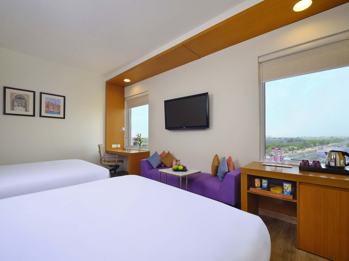 Bedroom 4, Vivanta Ahmedabad SG Highway, Ahmadabad