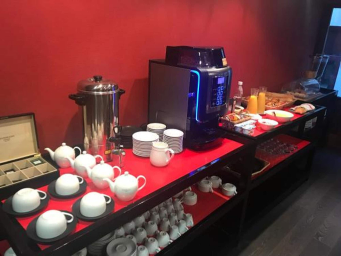 Food & Drinks 5, Hotel Du Clocher, Aveyron