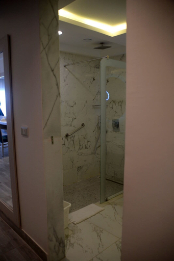 Bathroom 5, Fantazia Resort Marsa Alam, Marsa 'Alam