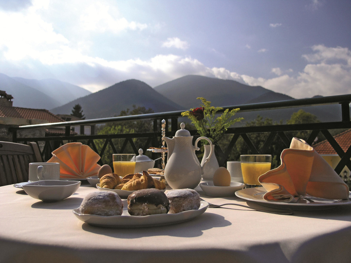 Food & Drinks 5, Archontiko Kaltezioti, Peloponnese