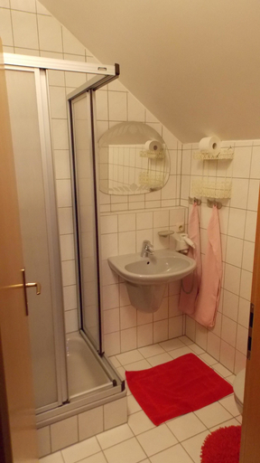 Bathroom 5, Gasthaus Pension Rezatgrund, Ansbach