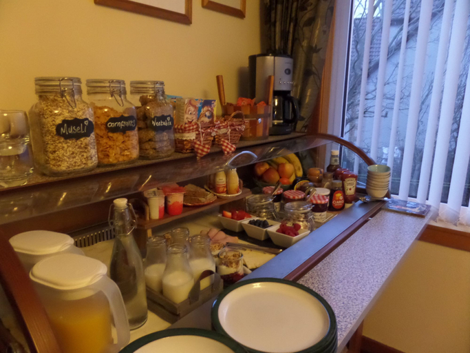 Food & Drinks 4, Hildeval B&B, Orkney Islands