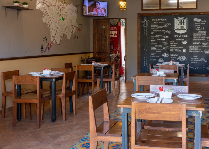 Food & Drinks 5, Hotel La Estacion, Allende