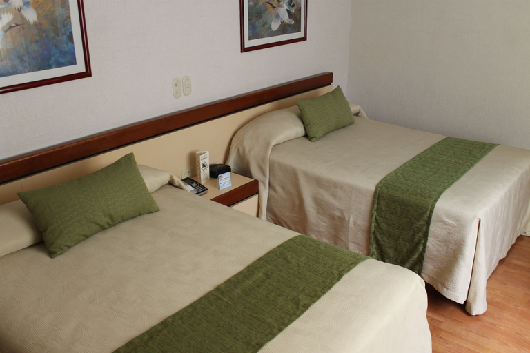 Bedroom 3, Hotel Manalba, Mexico City