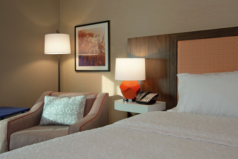 Bedroom 3, Hampton Inn & Suites Kutztown, Berks