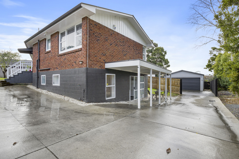 Exterior & Views 2, Bright 3-Bedroom Unit - WiFi & Parking, Waitakere