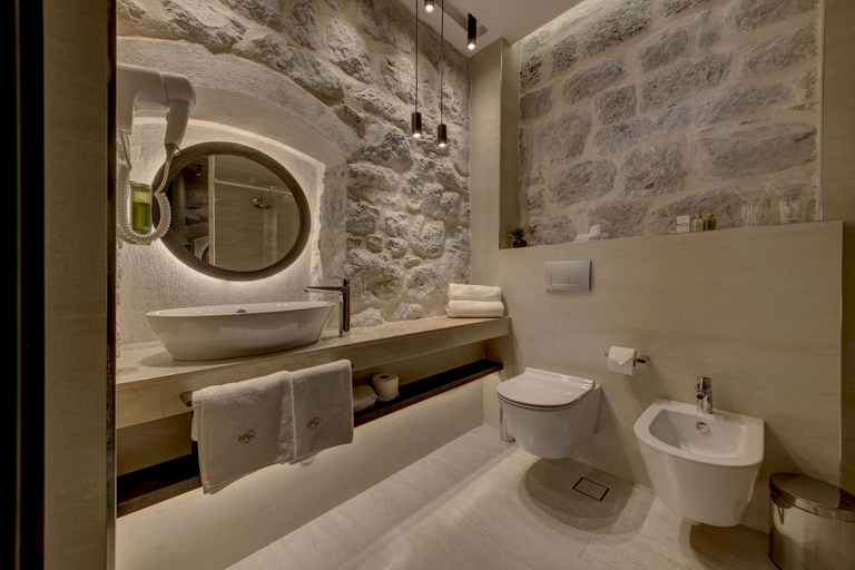 Bathroom 5, Heritage Hotel Leon Coronato