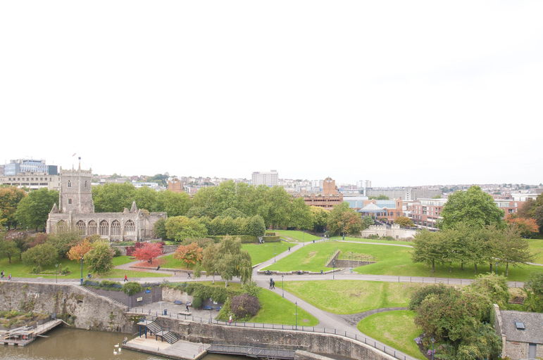 Exterior & Views 2, Cleyro Serviced Apartments-Finzels Reach, Bristol