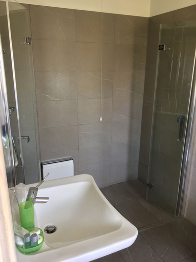 Bathroom 4, Nuova Opera Rooms, Verona
