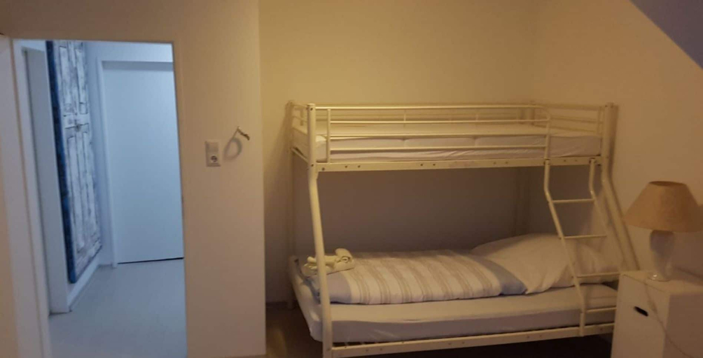 Bedroom 5, Marstall Kassel, Kassel
