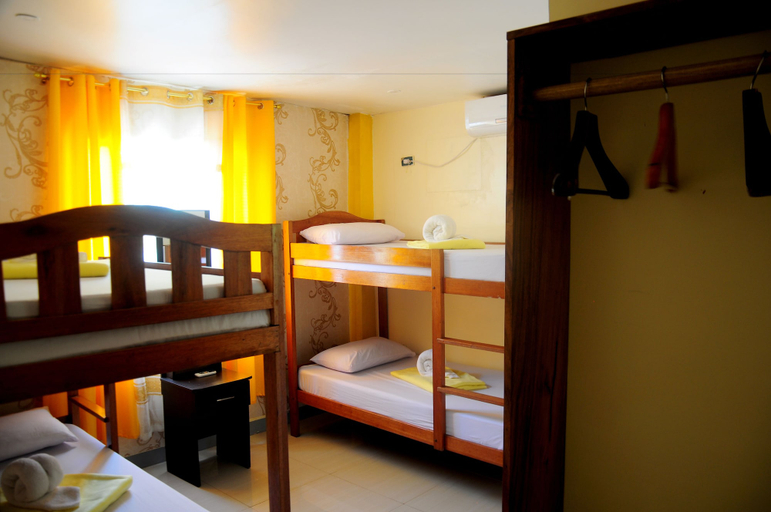 Bedroom 3, Jim's Castle Inn, Coron