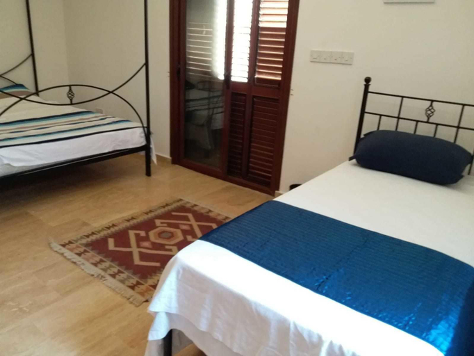 Bedroom 2, Sea Breeze Mountain Villa