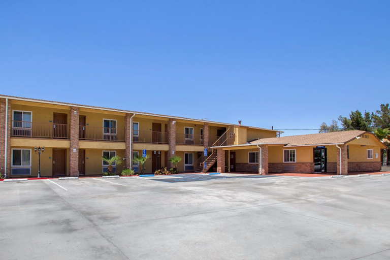 Exterior & Views 2, Rodeway Inn Adelanto US 395, San Bernardino