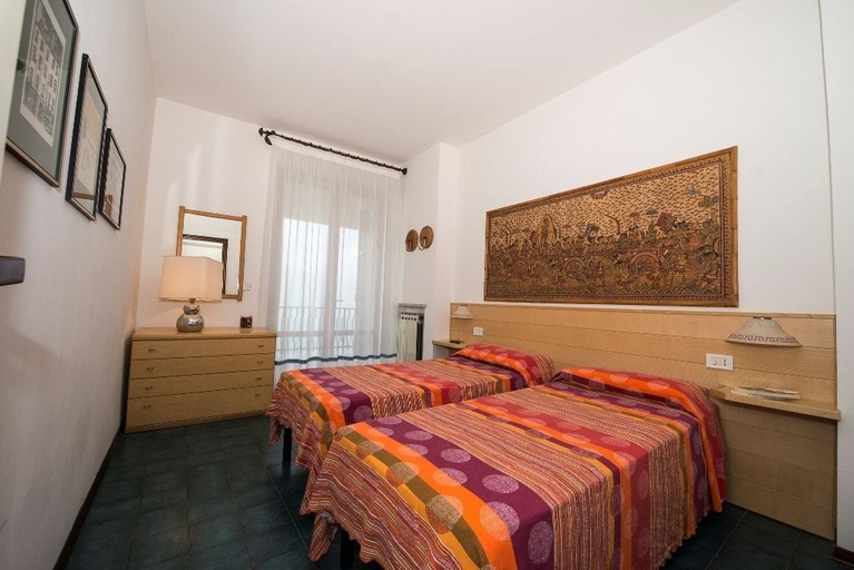 Others 3, Residence Gianni, Verona