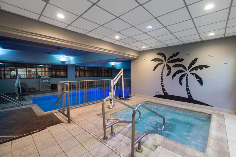 Sport & Beauty 5, Wingate by Wyndham Oklahoma City/Airport, Oklahoma