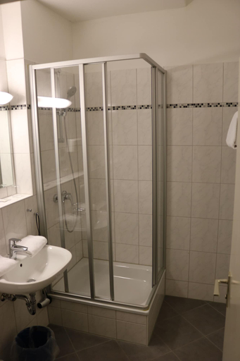 Bathroom 5, Hotel Fidelio, München
