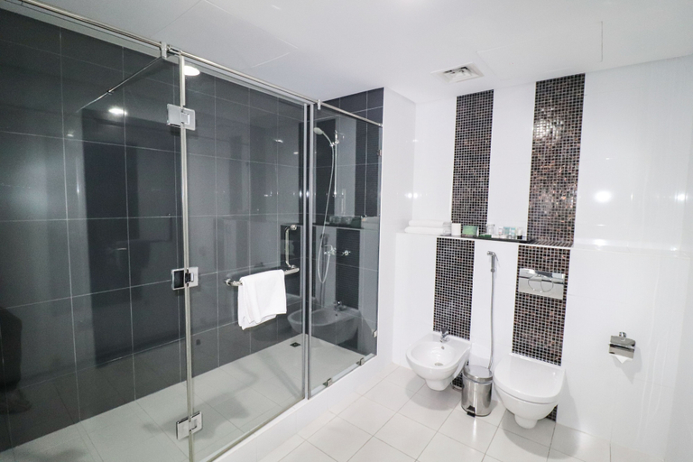 Bathroom 5, Gulf Suites Hotel Amwaj, Muharraq
