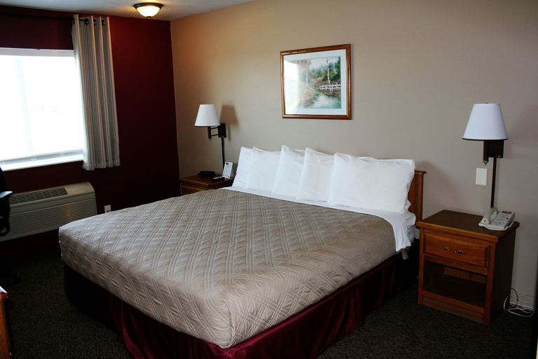 Bedroom 3, Capri Inn and Suites of Beatrice, Gage