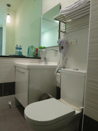 Bathroom 3, Sun Moon Lake Crown Yu Hotel, Nantou