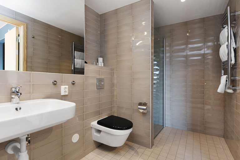 Bathroom 4, Ersta Konferens & Hotell, Stockholm