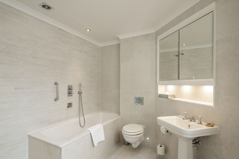 Bathroom 5, Sloane Place, London