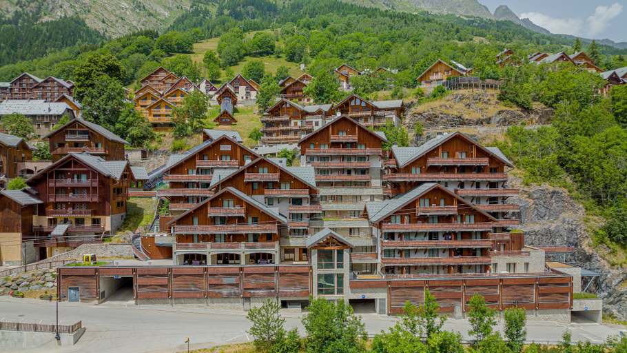 Exterior & Views 2, Résidence la Cascade, Isère