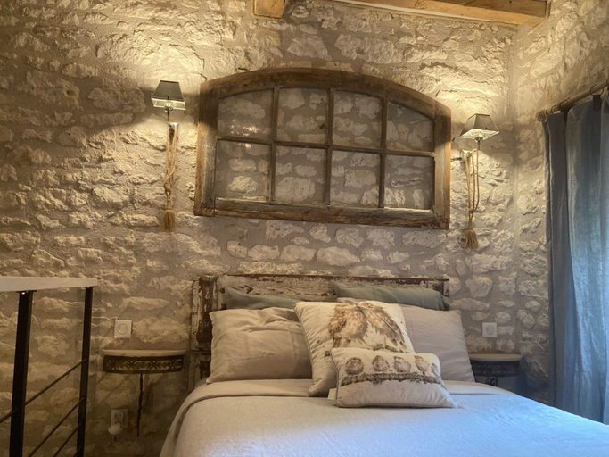 Bedroom 3, Les 2 Brigards, Dordogne