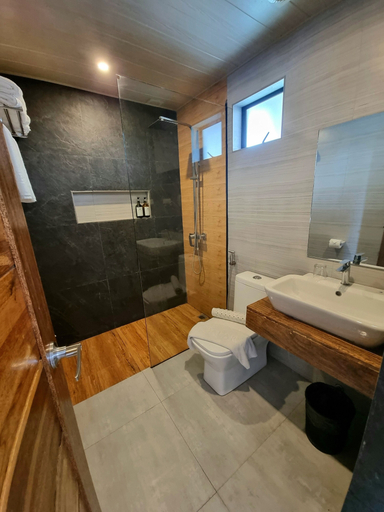 Bathroom 4, Balar Hotel and Spa, Boac