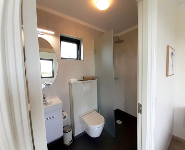 Bathroom, Austurey cottages, Laugardalshreppur