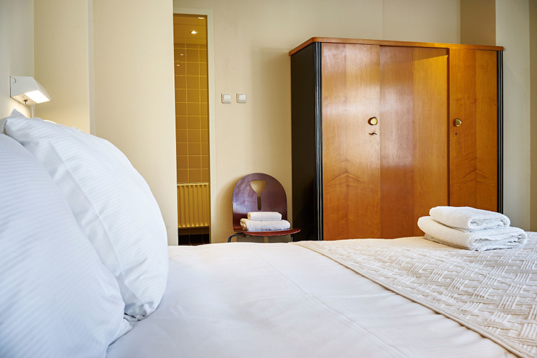 Bedroom 3, Pension Homeland, Amsterdam