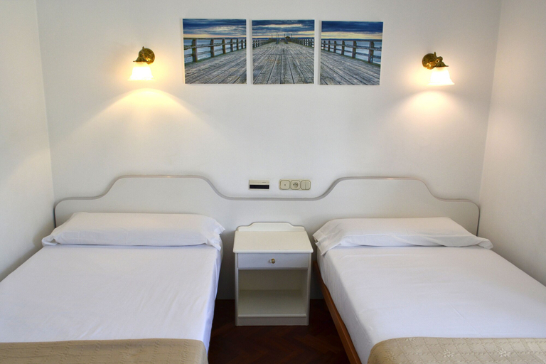 Bedroom 4, Alda Santa Cristina, A Coruña